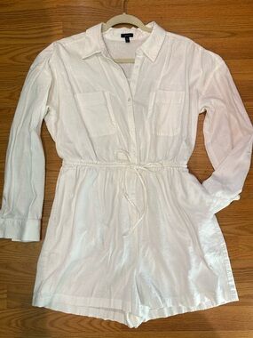 Express White Long-Sleeve waist Romper size L